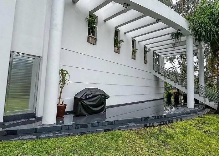 Casa De Campo En Las Canadas, Alberca Climatizada